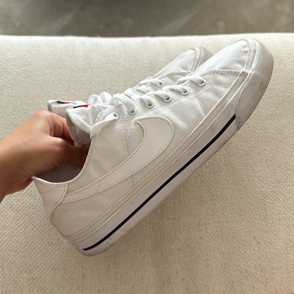 Nike Canvas Sneakers - Picture 2 of 6